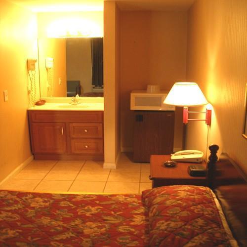 Maple Leaf Motel New Milford Habitación foto